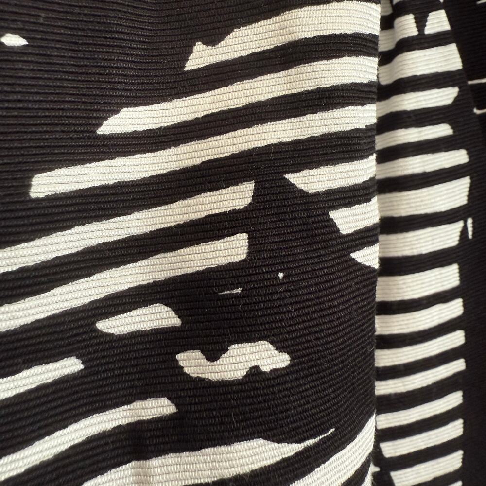 TERI JON | Black and White Grosgrain Graphic Pleated Party Skirt | Size 14 - Picture 3 of 7
